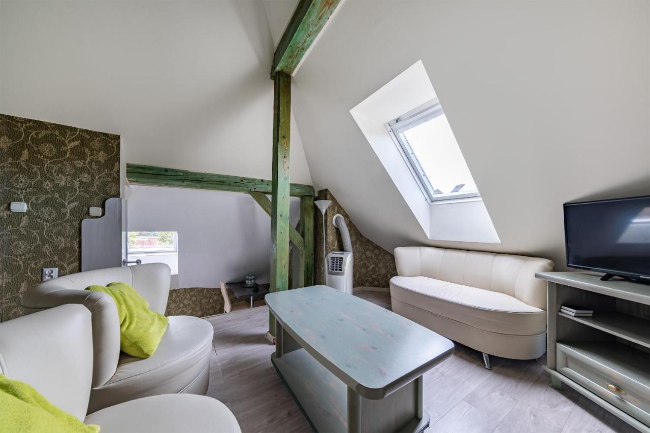 Hotel Pod Zamkiem Olsztyn  Exterior foto
