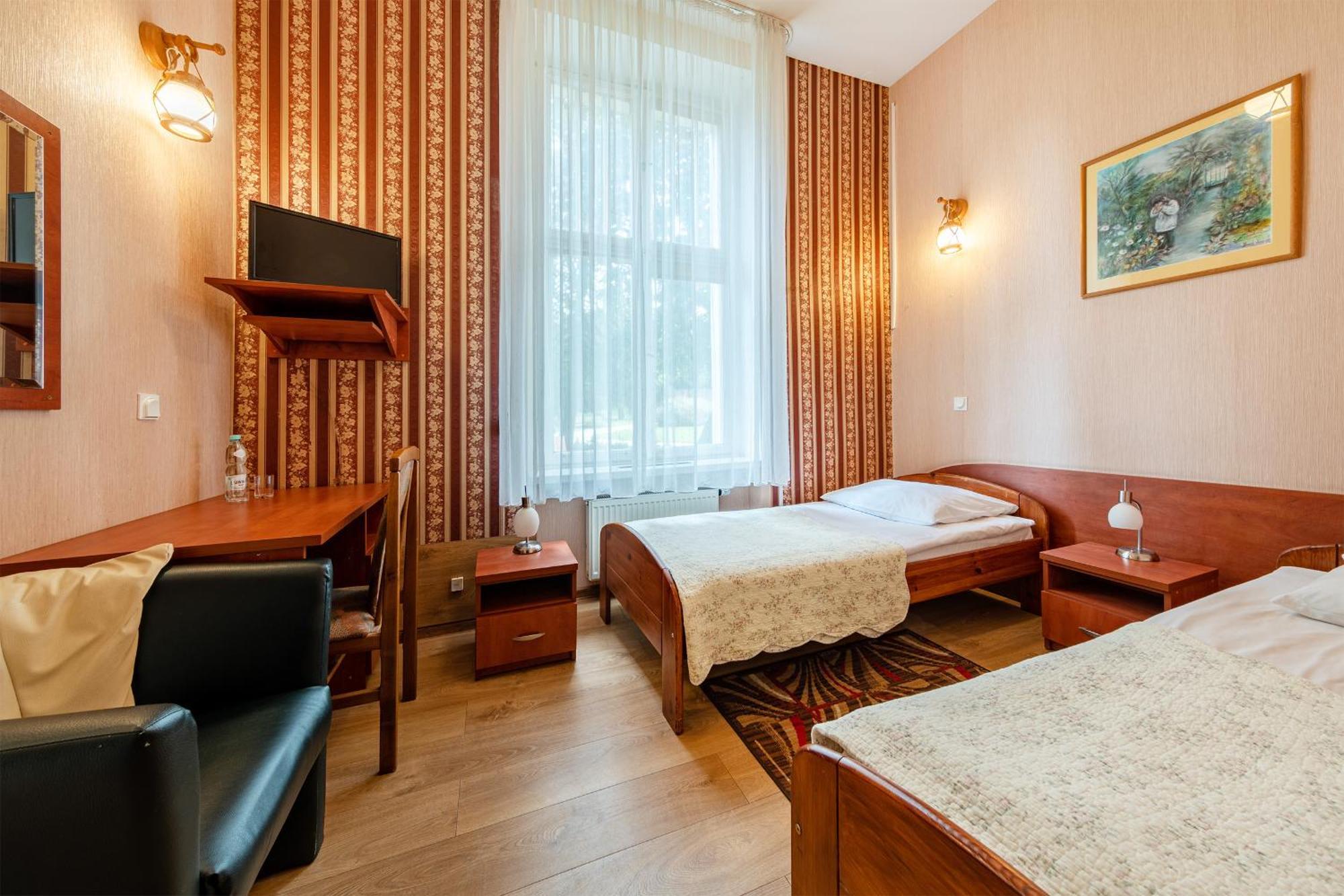 Hotel Pod Zamkiem Olsztyn  Exterior foto
